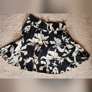 CAbi Isabel Orchid Print Tiered Skirt NWOT